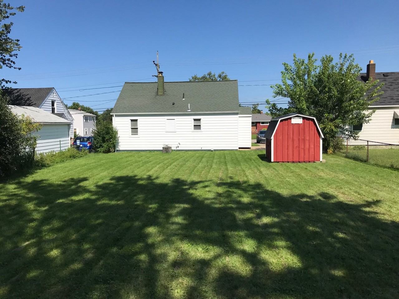 4214 Washington Ave - Photo 4 of 9