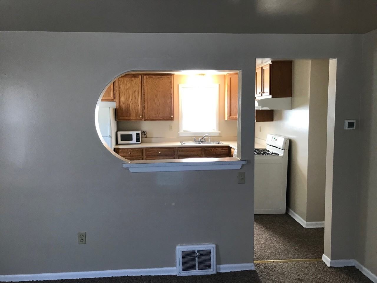 4214 Washington Ave - Photo 3 of 9