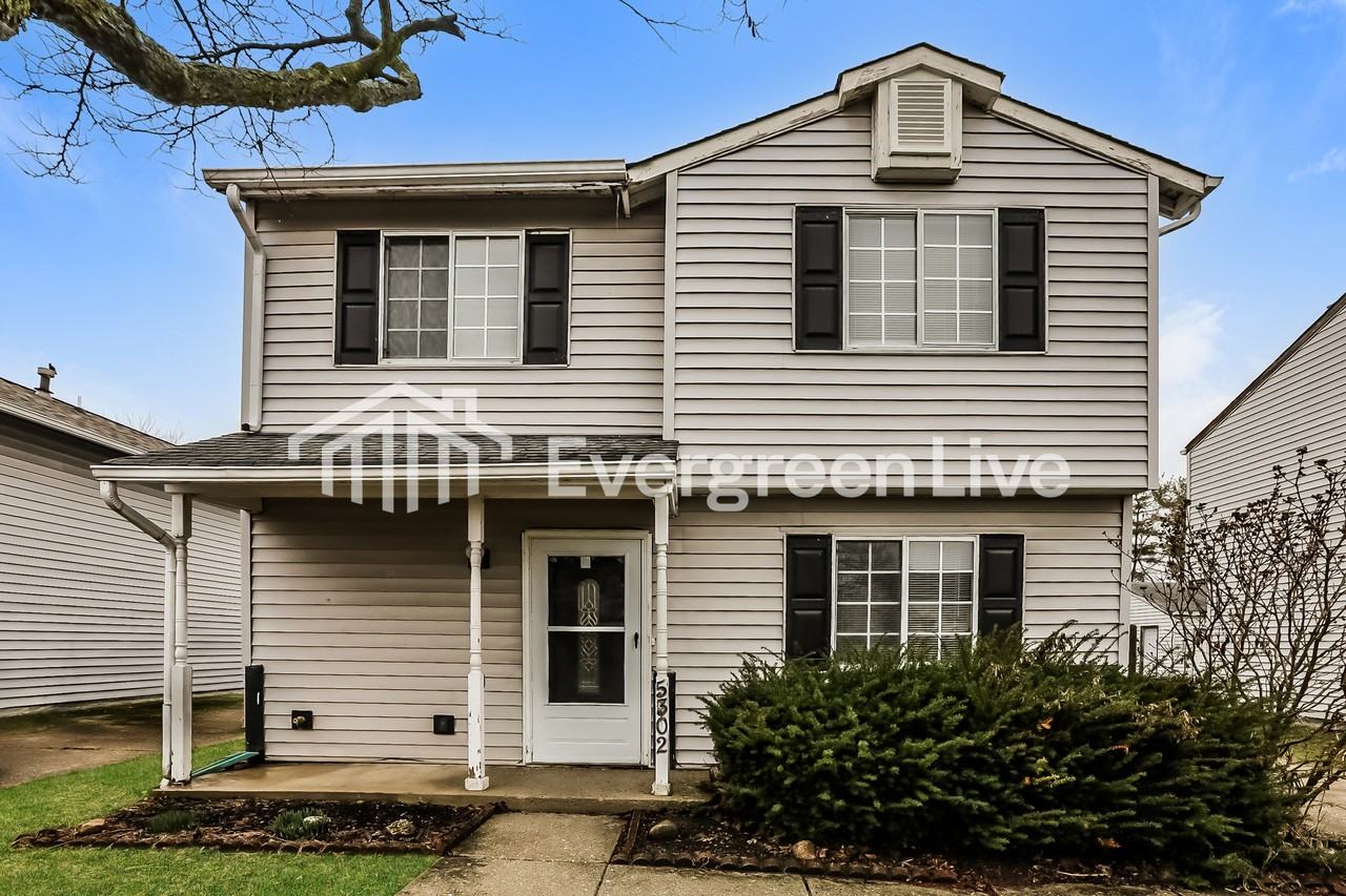 5302 Traditions Dr - Photo 2 of 16