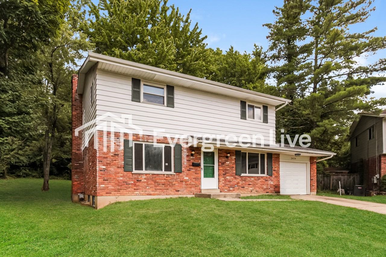 2424 Ambassador Dr - Photo 2 of 15