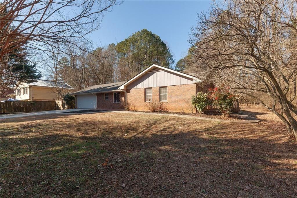 390 Tidwell Rd - Photo 3 of 28