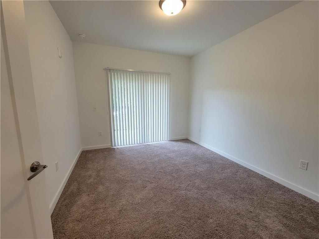 525 Parkway Dr ##306 - Photo 7 of 19