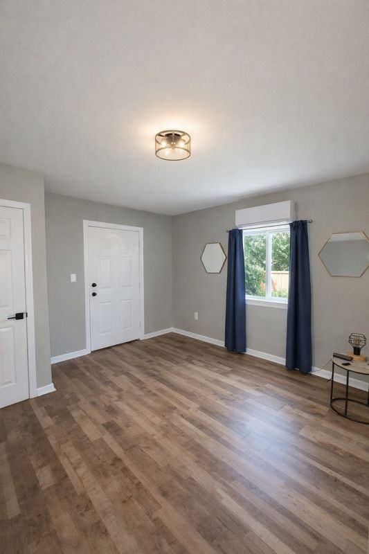 1818 Allen St - Photo 5 of 6