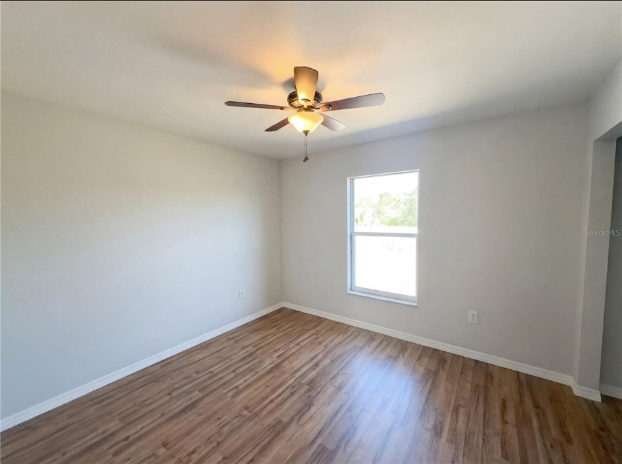 166 Greenwich St - Photo 5 of 18