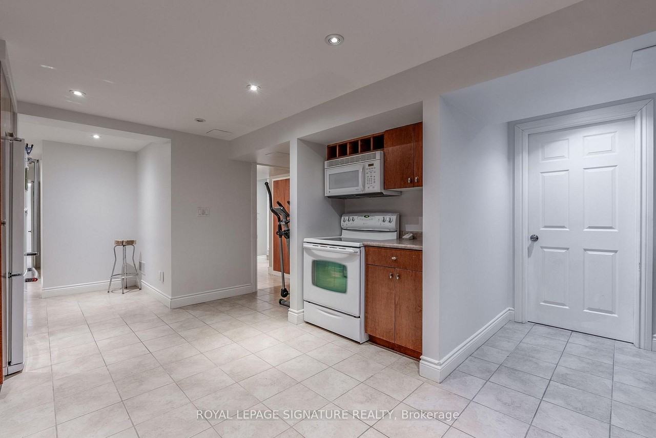 20 Stonemanse Court - Photo 2 of 32