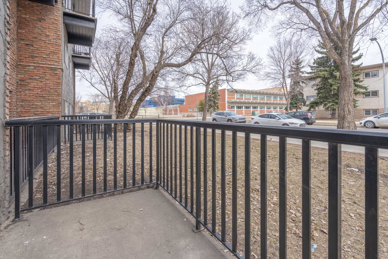 METRO PARK PLACE - Photo 2 of 20