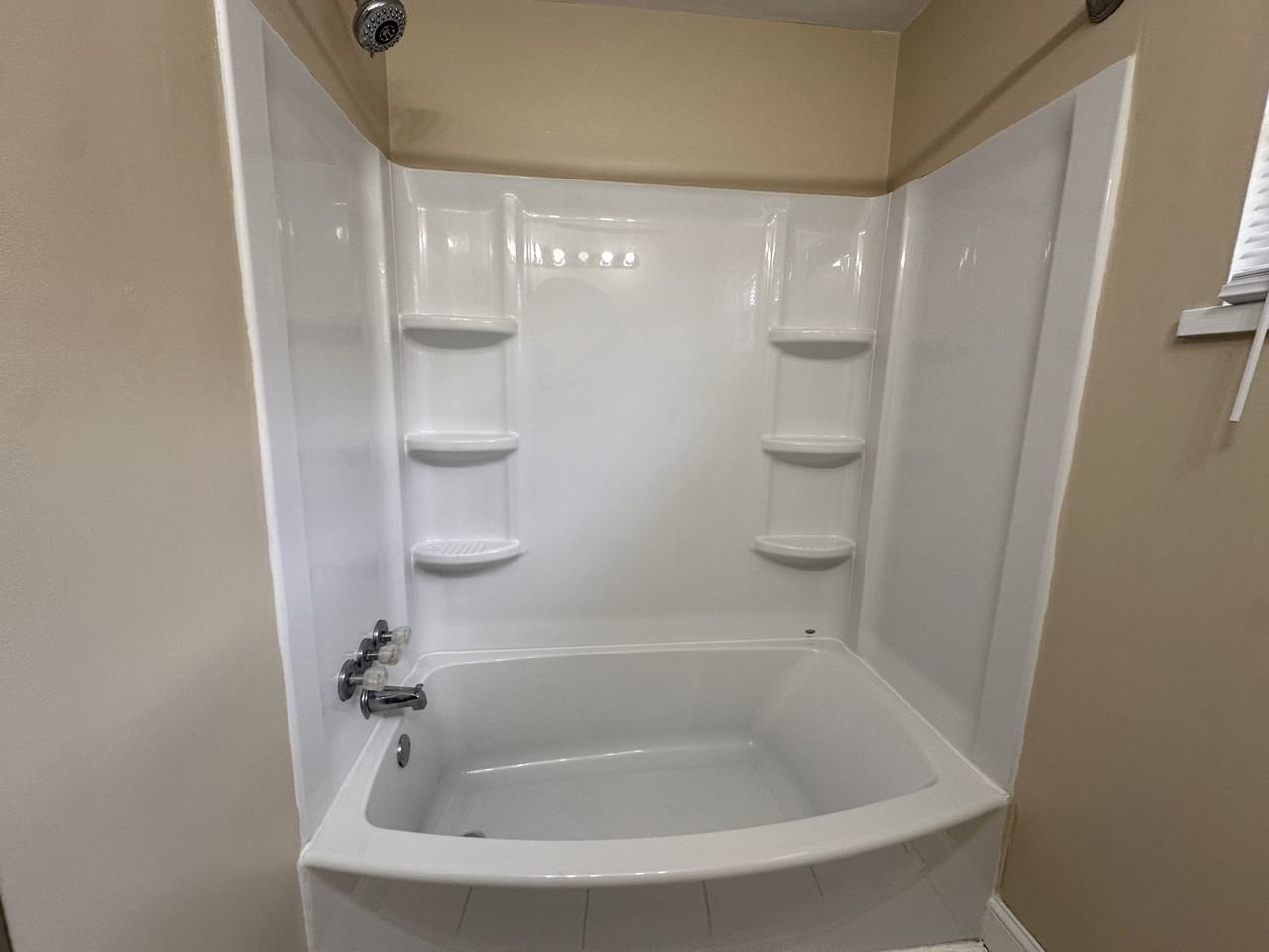 210 Marks Ave #4 - Photo 4 of 11