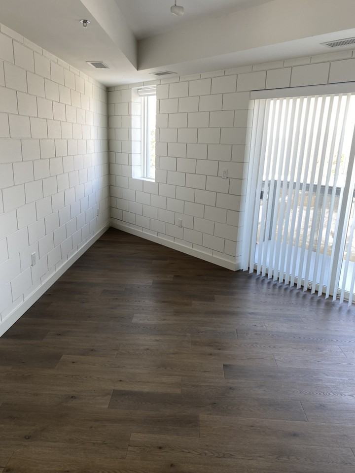 5610 Roblin Blvd - Photo 7 of 9