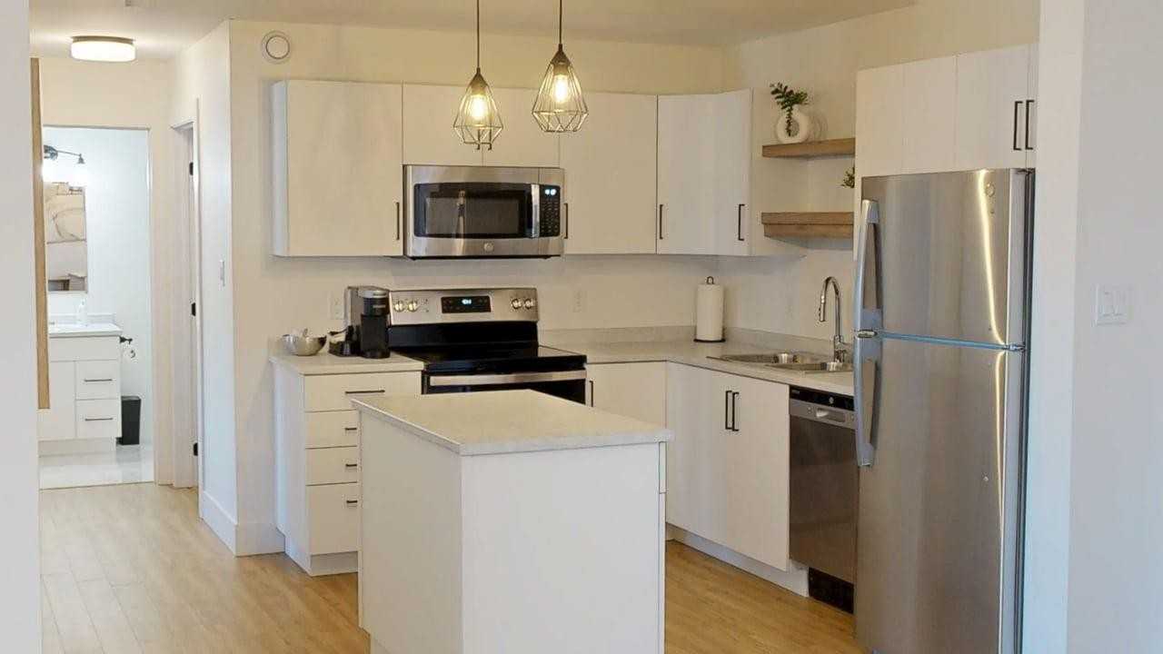 Furnished Short Term Rental - Photo 5 of 19