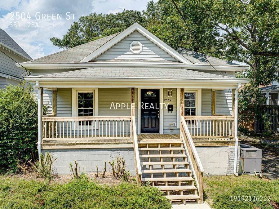 2504 Green St