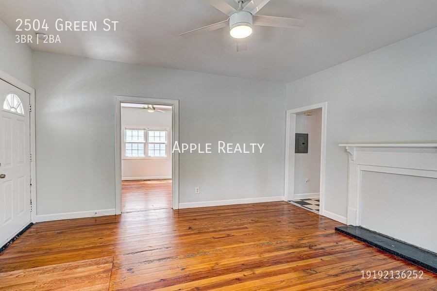 2504 Green St - Photo 2 of 23