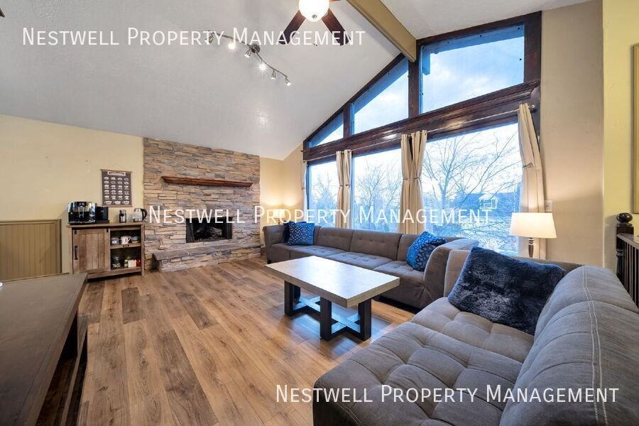 8419 S Grambling Way