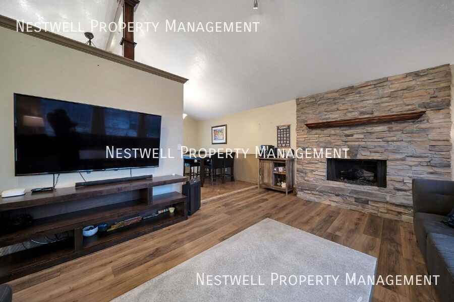 8419 S Grambling Way - Photo 2 of 29