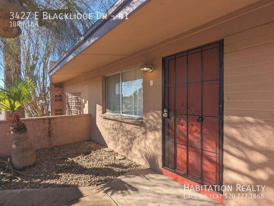 3427 E Blacklidge Dr #1 - Photo 2 of 14