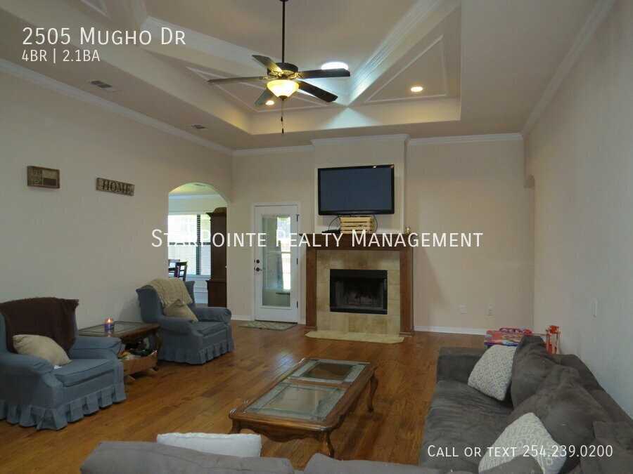 2505 Mugho Dr - Photo 2 of 19