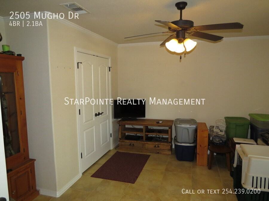 2505 Mugho Dr - Photo 5 of 19