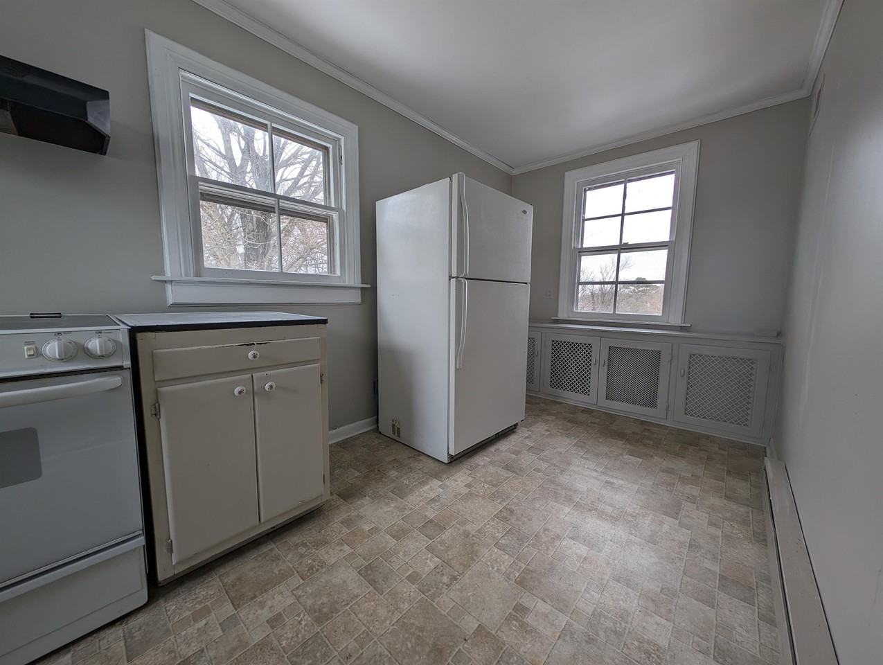 216 Kenyon St #2 - Photo 7 of 7