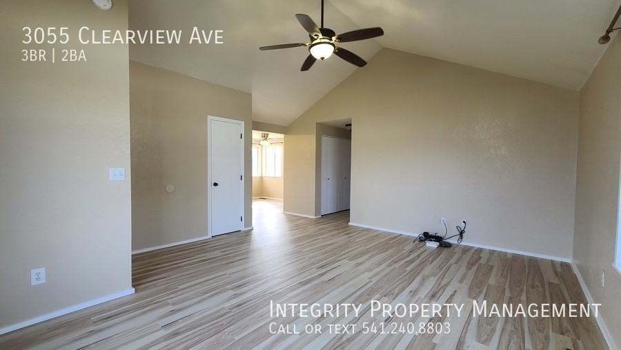 3055 Clearview Ave - Photo 5 of 19