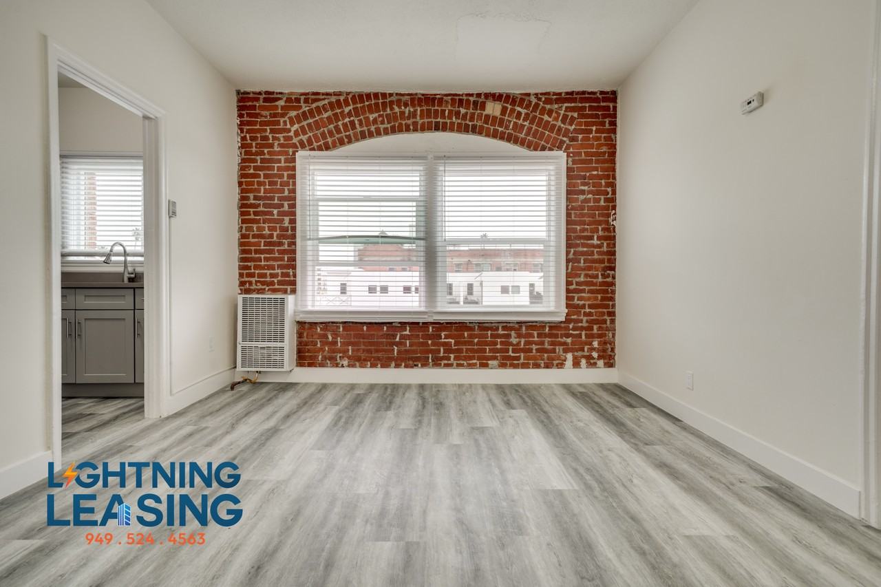 148 1/2 S Normandie Ave #206D - Photo 3 of 13