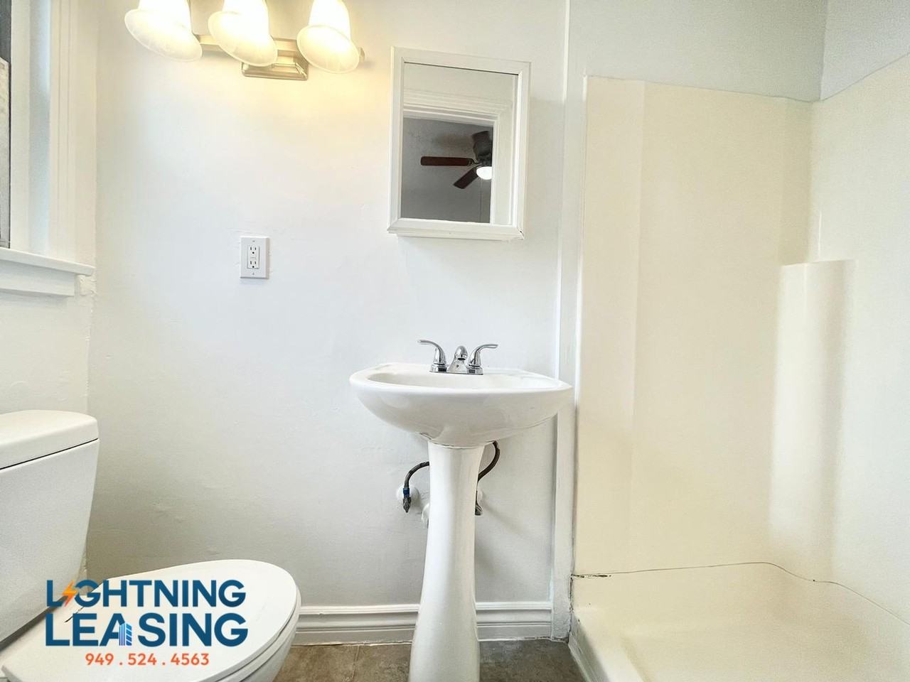 2748 San Marino St #21A - Photo 3 of 5