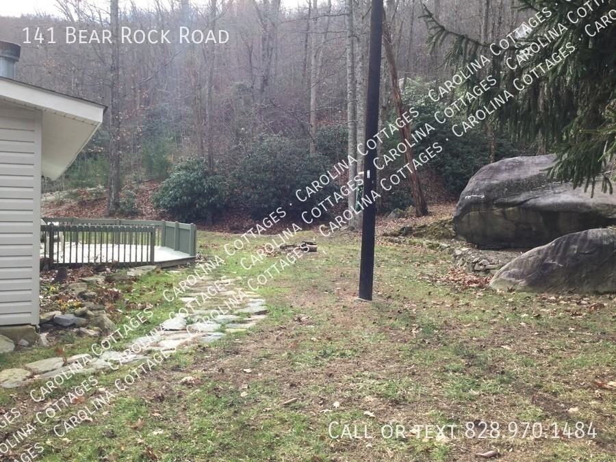 141 Bear Rock Rd - Photo 4 of 16