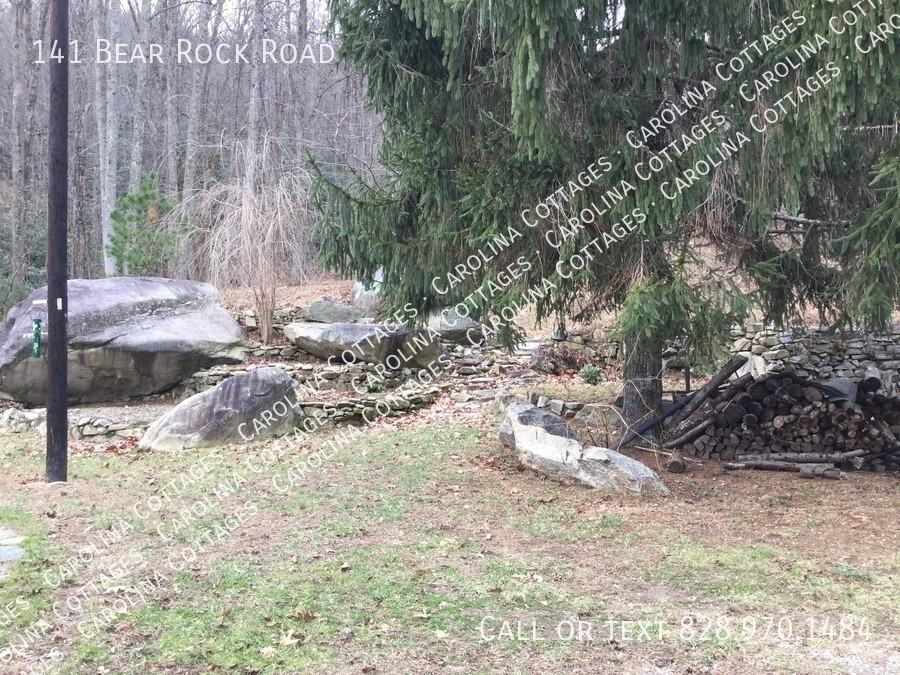 141 Bear Rock Rd - Photo 6 of 16