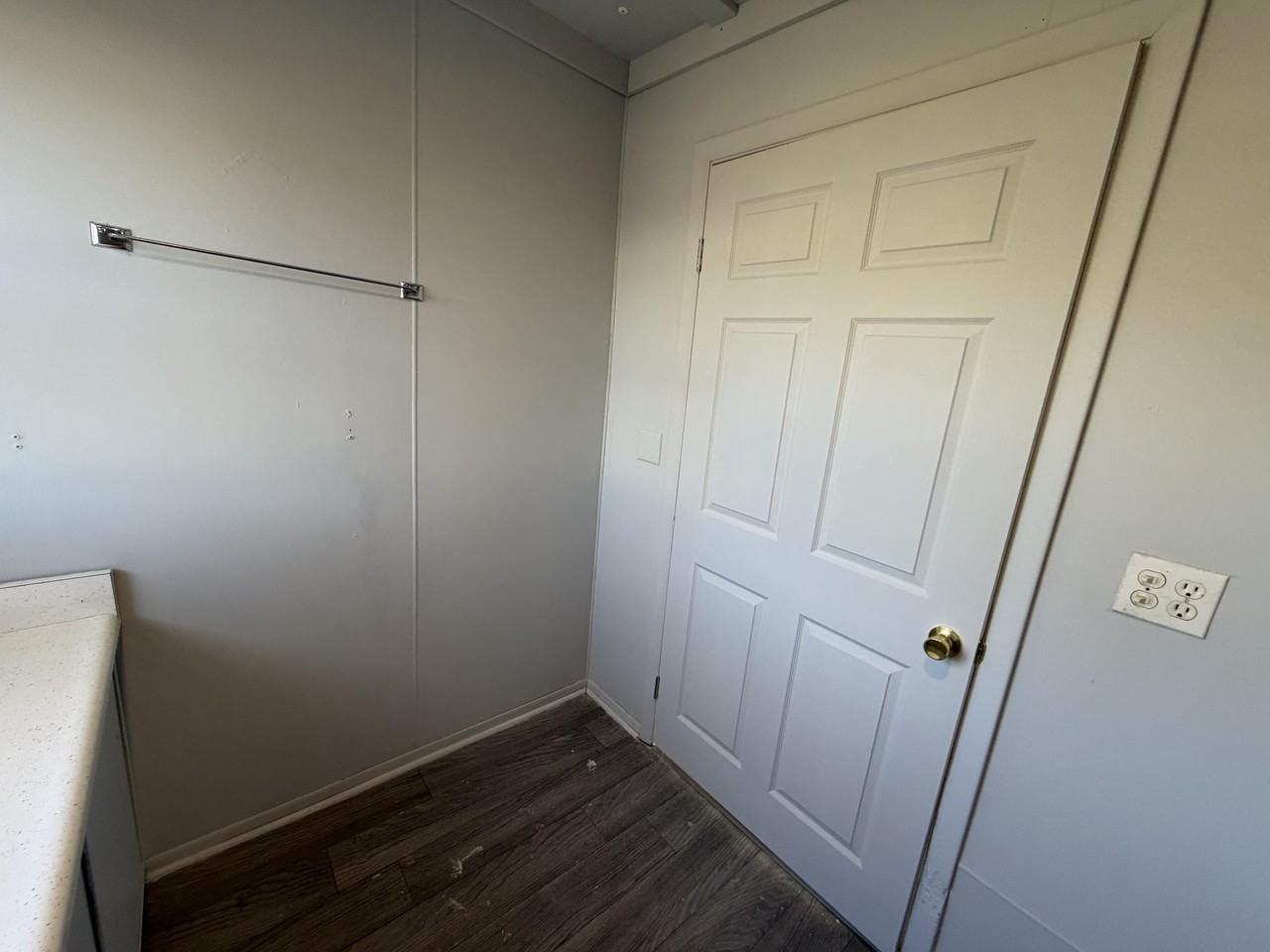 1128 Chandler St - Photo 5 of 18