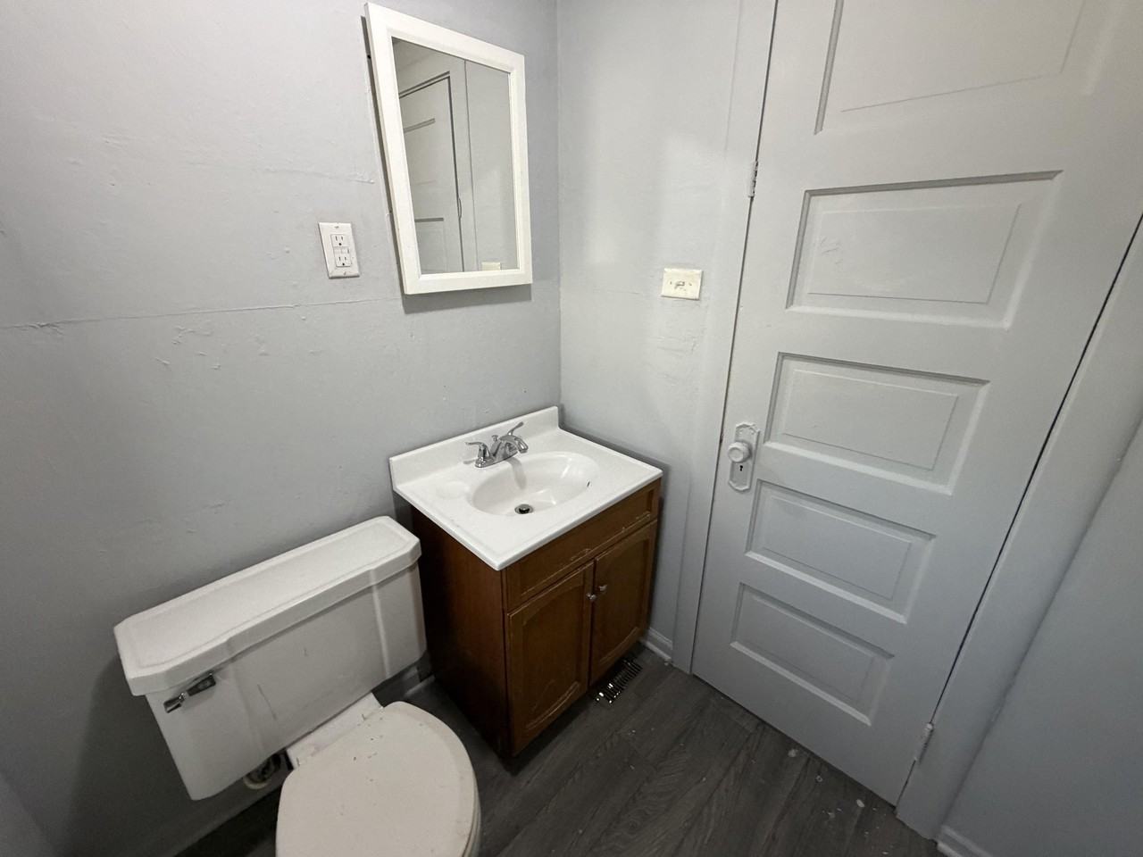 1128 Chandler St - Photo 7 of 18