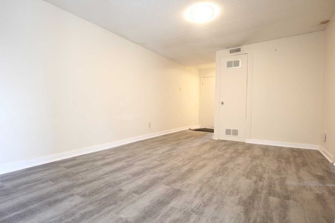 47 Louisa St - Photo 6 of 14