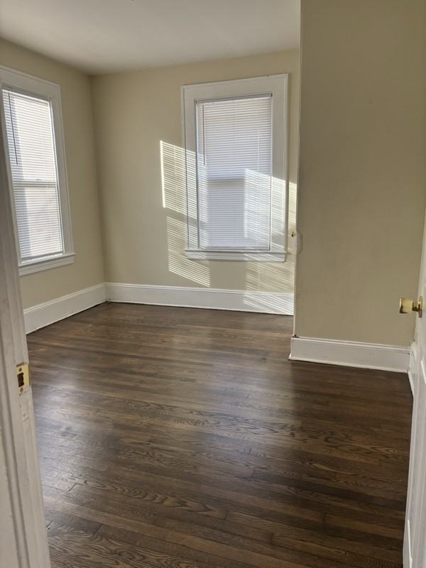 2939 Ne Bon Air Ave - Photo 6 of 11