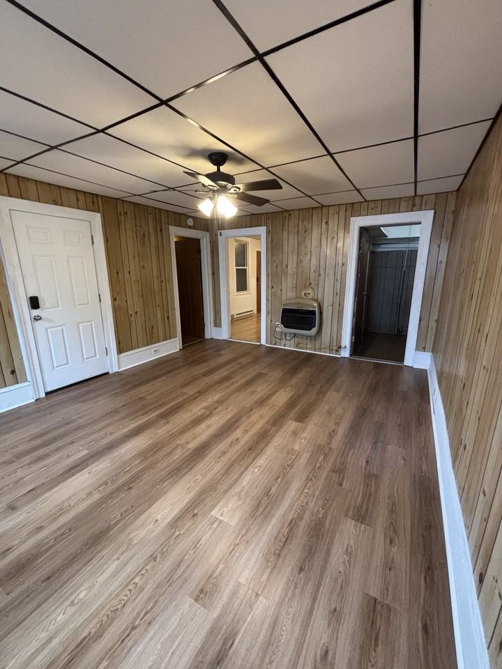 140 Congress St #140-2 - Photo 3 of 16