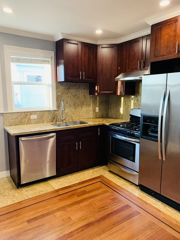 2919 1/2 Shattuck Ave - Photo 2 of 17