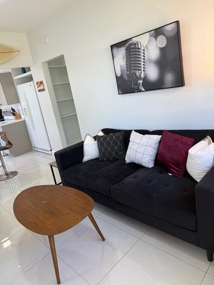 2513 Staples Ave #B - Photo 2 of 20