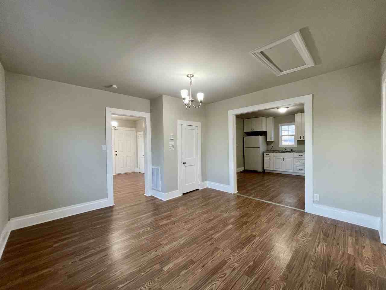 917 Reid St - Photo 4 of 11