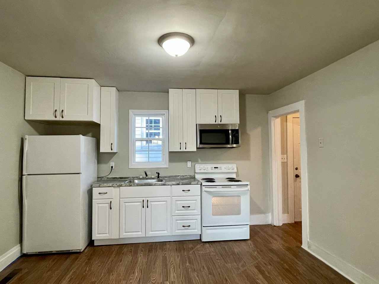 917 Reid St - Photo 5 of 11