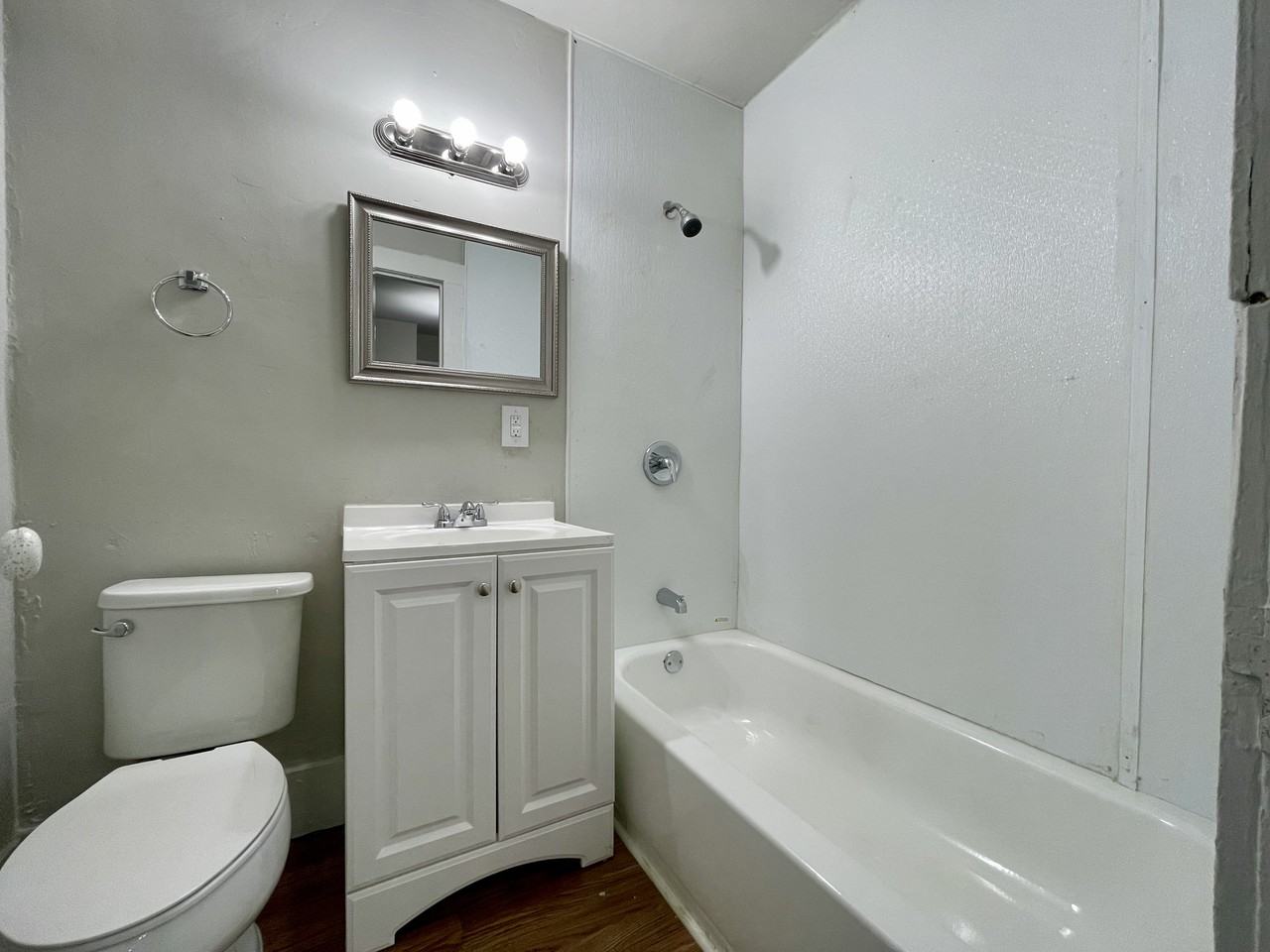 917 Reid St - Photo 6 of 11