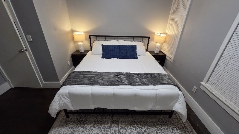 1955 W 58th St #1 - Photo 5 of 10