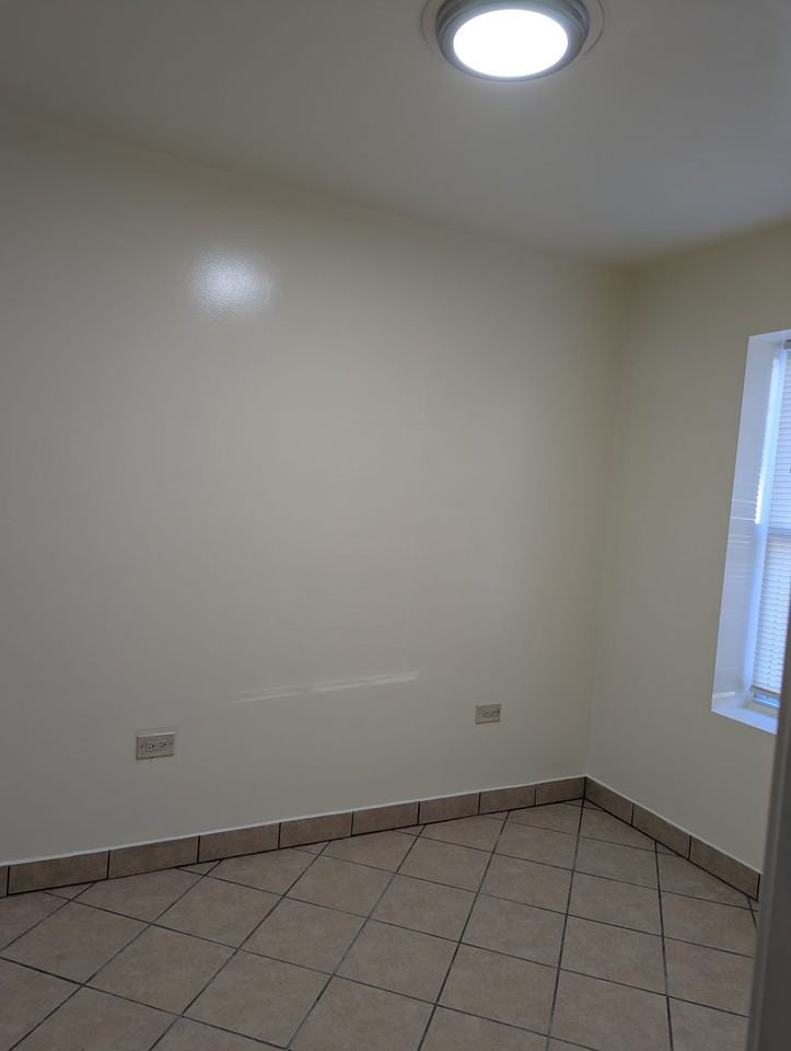 2428 S Homan Ave #1 - Photo 4 of 6