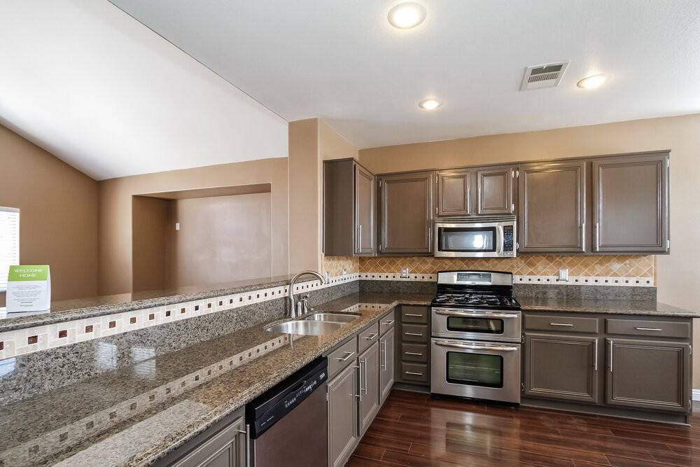 410 Maritocca Ave - Photo 7 of 19