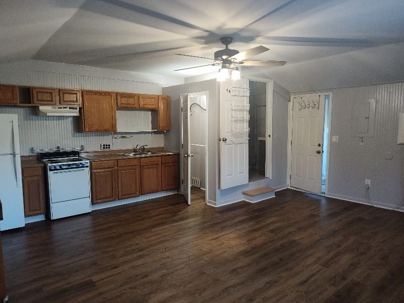 683 Carlouetta Rd Sw - Photo 4 of 8