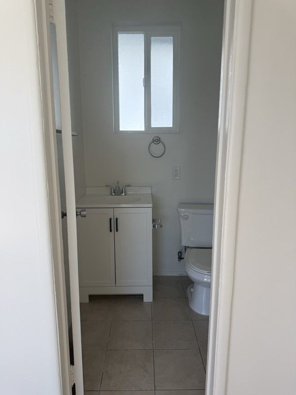 6214 Holly Mont Dr - Photo 2 of 12