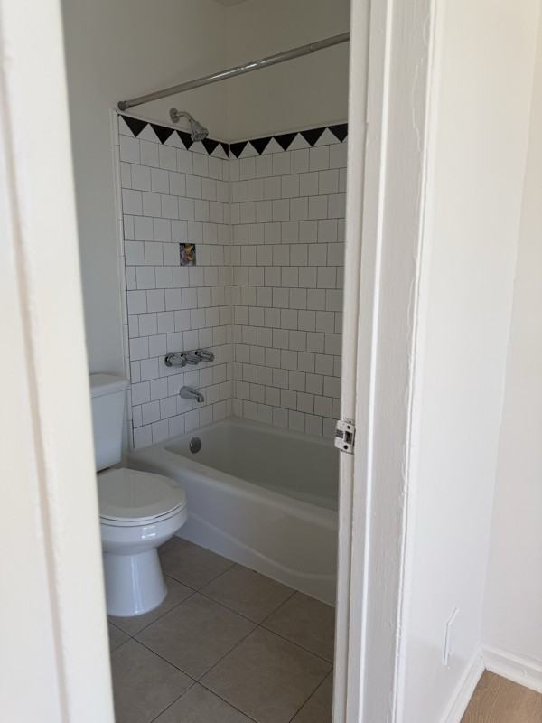 6214 Holly Mont Dr - Photo 4 of 12