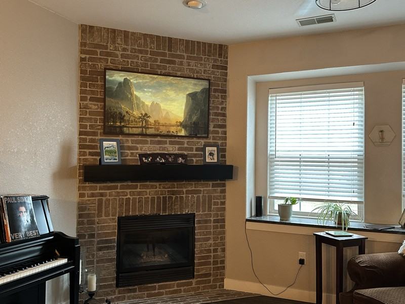 370 Jennifer Ln - Photo 4 of 16