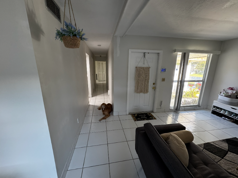 7109 Nw 66th St - Photo 3 of 18