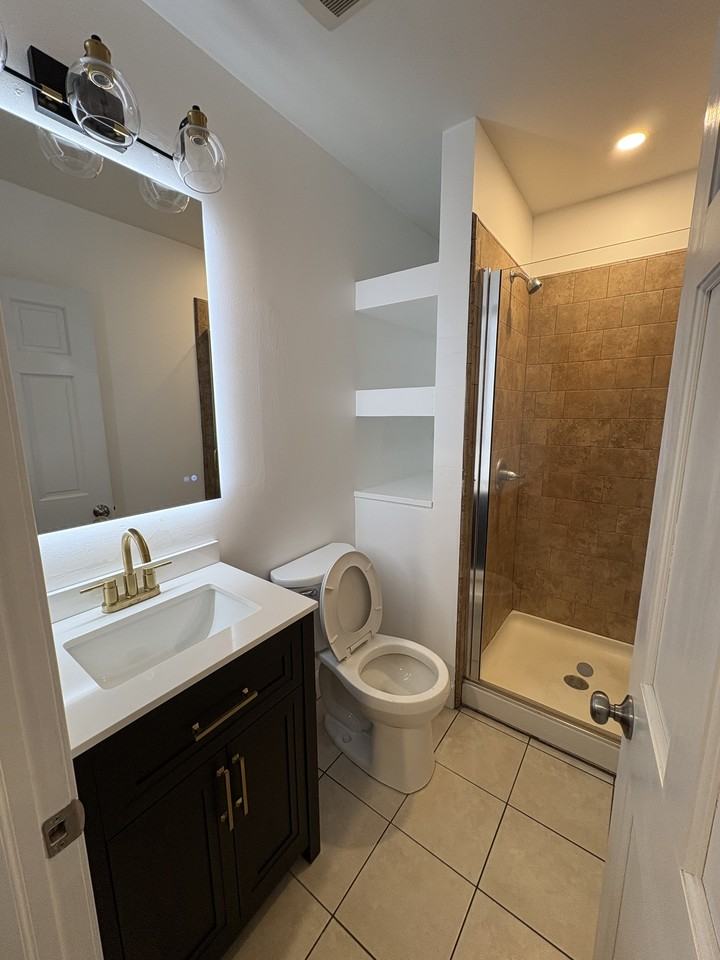 87 Columbia St #4R - Photo 5 of 12