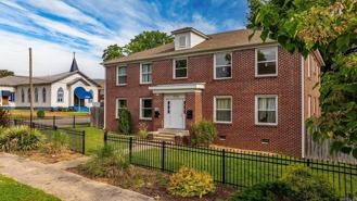 1724 W 19th St #2 - Photo 1 of 1