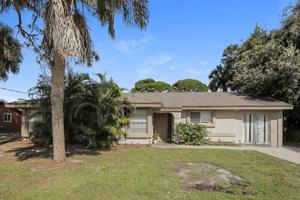 featured image of 900 Elkcam Blvd