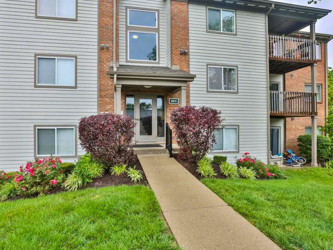 8831 Eagleview Dr #7 - Photo 2 of 20