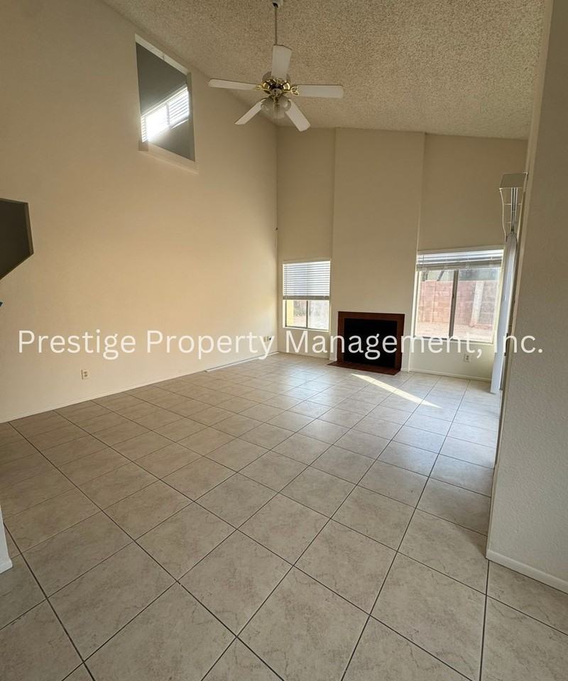 2966 W Yorkshire St - Photo 2 of 27