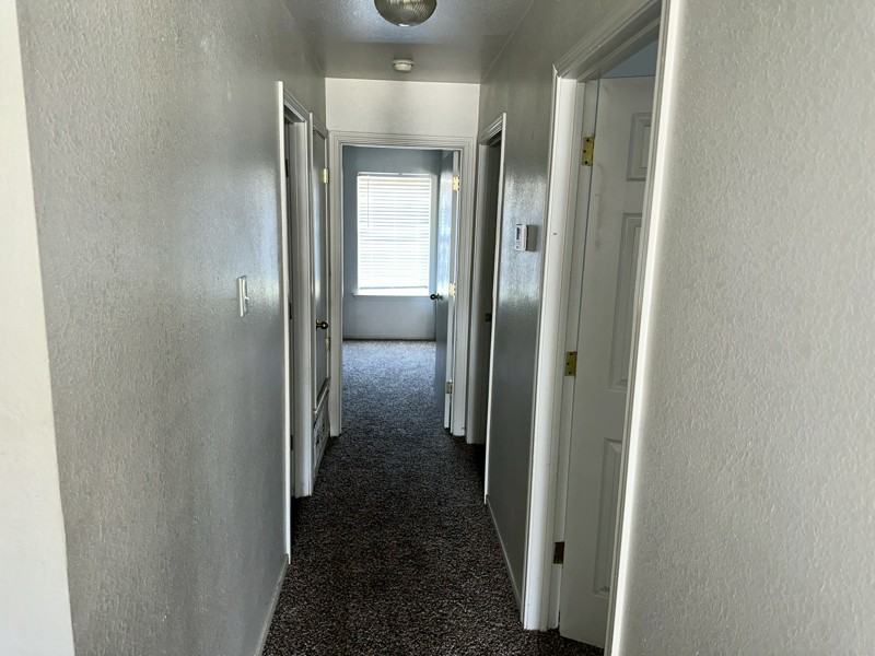 402 Topeka Ct #B - Photo 5 of 18